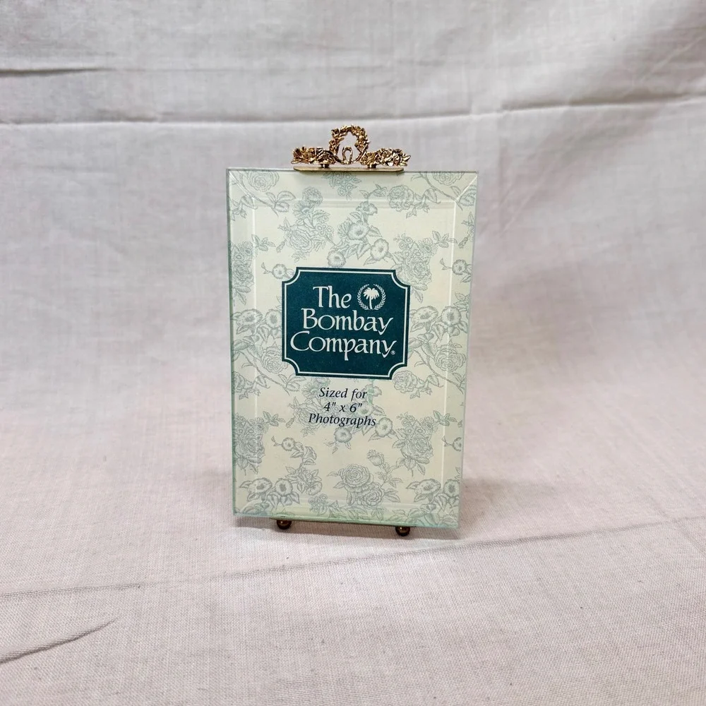 Vintage Glass Picture Frame 4x6 Gold Crest Beveled Tabletop Photo Frame